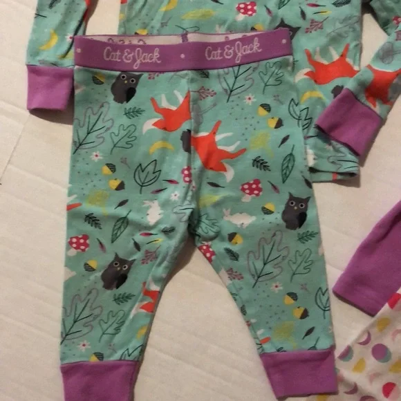 Cat & Jack Pajamas 2 pair - Picture 6 of 6